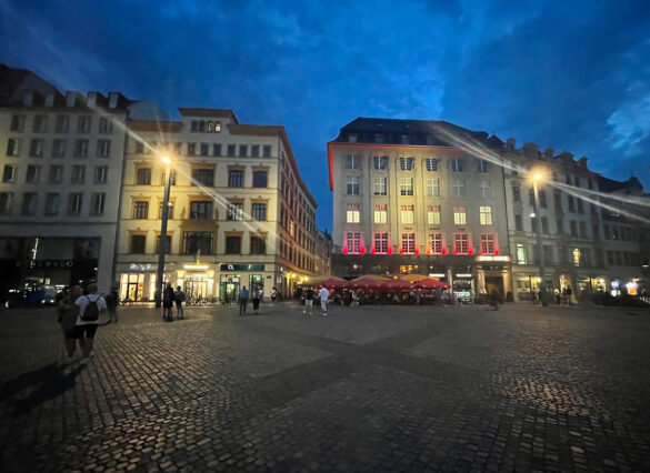Marktplatz-Leipzig-Blick-Richtung-Barfussgaesschen Marktplatz-Leipzig-Blick-Richtung-Barfussgaesschen